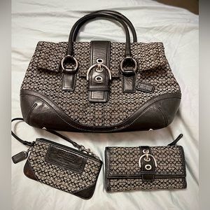 Coach signature tote, wallet and wristlet